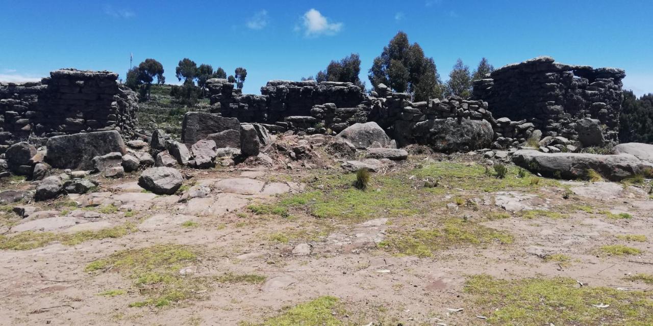 Taquile Hospedaje Mario Huillanopampa Exterior photo